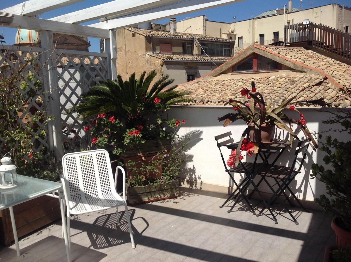 Appartement Attico Da Rosa Con Vista Spettacolare A 360 Gradi à Caltagirone Extérieur photo