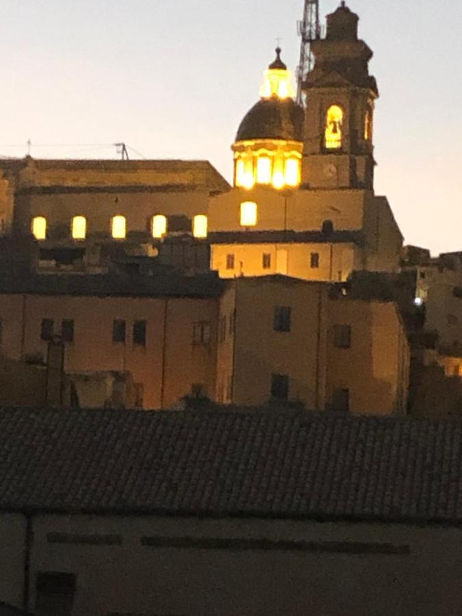 Appartement Attico Da Rosa Con Vista Spettacolare A 360 Gradi à Caltagirone Extérieur photo